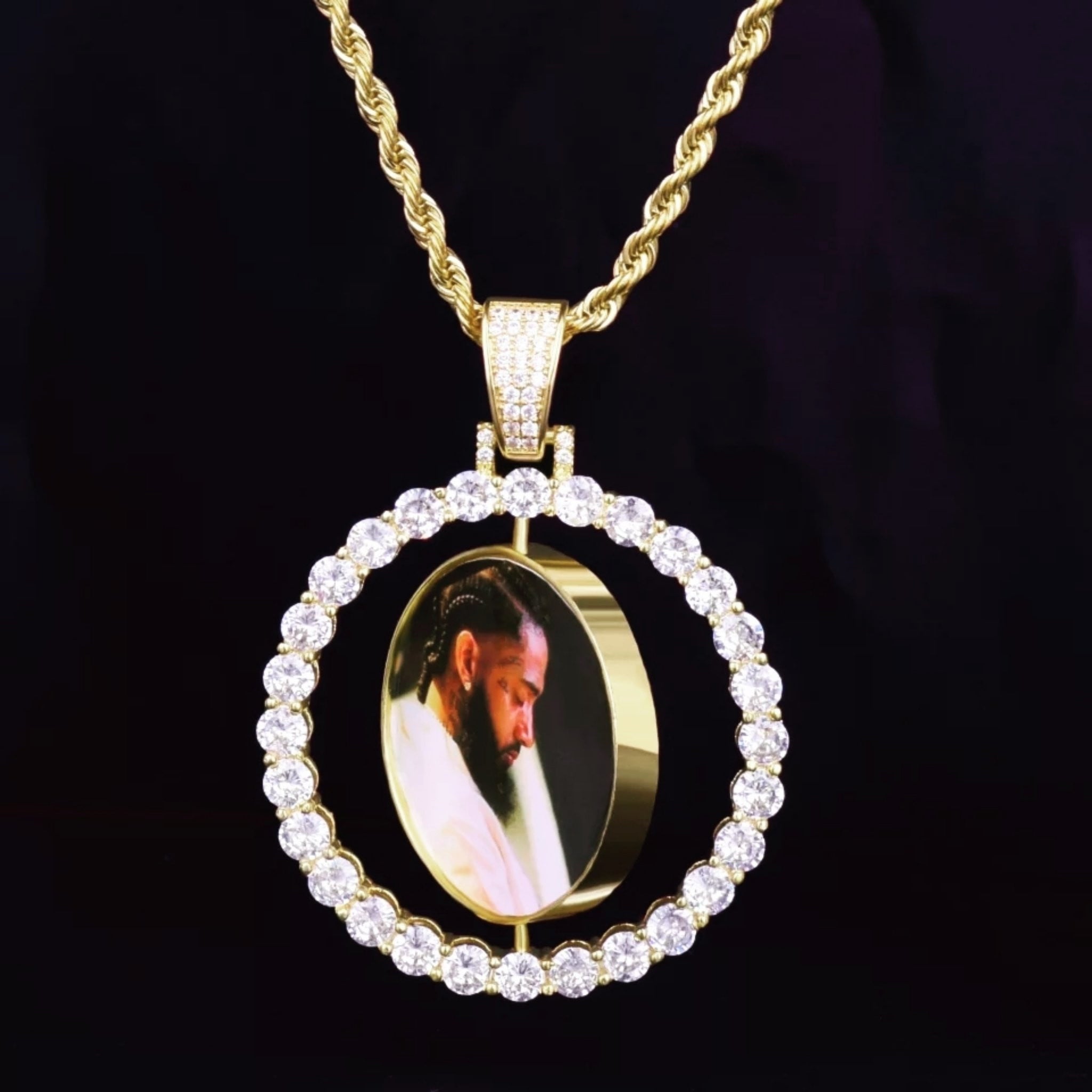 Custom Rotating Photo Pendant - TheIceClub